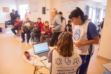 Santa Cruz superó las 21.000 dosis aplicadas y avanza la campaña de vacunación antigripal 2026