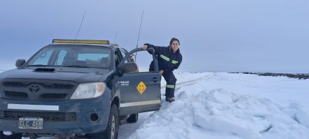 Conocé a Daiana: es maquinista de Vialidad Provincial y trabaja en el operativo invernal en Santa Cruz