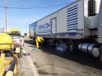 Concretan desinfección de camiones que ingresan a Santa Cruz