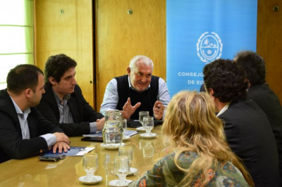 Firmaron convenio para brindar capacitación laboral y profesional en Perito Moreno