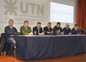 Firmaron convenio para capacitación en petróleo y construcción
