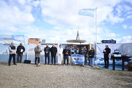 El Gobierno de Santa Cruz acompañó el homenaje a los 44 héroes del ARA San Juan