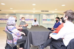 Nuevas autoridades del Centro de Jubilados se reunieron con los directivos de la Casa de Santa Cruz