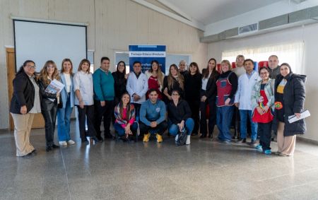 Trabajo territorial centrado en la Guía "Escuelas que Acompañan en Comunidad".