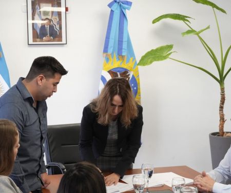 Santa Cruz amplía el Boleto Estudiantil Gratuito a través de un acuerdo estratégico con la empresa santacruceña Andy SAS