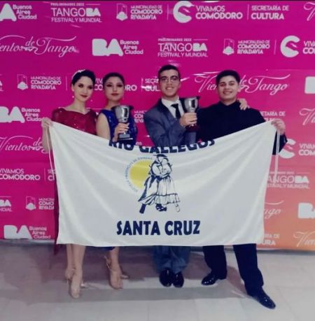 Comodoro Rivadavia: Delegación de Santa Cruz se consagró en el certamen “Vientos de Tango 2023”