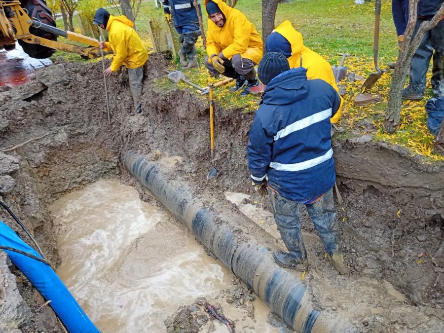 Finalizaron los trabajos de reparaci&oacute;n en la red de agua de R&iacute;o Gallegos