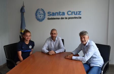 Joven deportista de El Calafate visitó la Casa de Santa Cruz