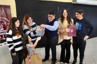 Claudio Vidal destacó el trabajo conjunto para cumplir con el sueño del techo propia a familias de Tres Lagos