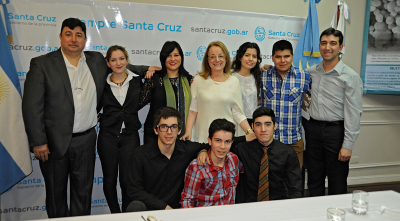 Alicia Kirchner: “Los jóvenes van a sembrar en Santa Cruz lo que se necesita”