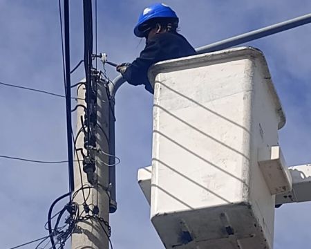 Servicios Públicos atendió más de 100 reclamos durante el temporal y avanza con la normalización del servicio