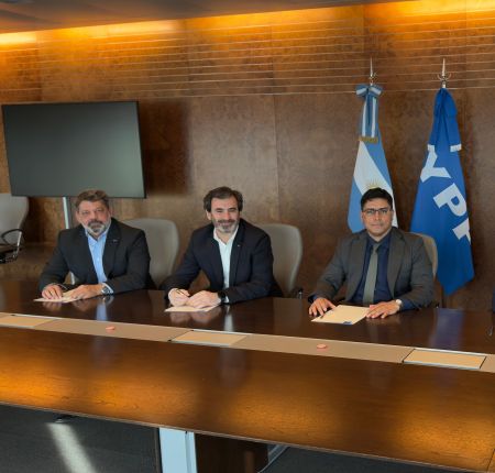 Vidal acordó con YPF un plan de cierre de pozos con financiamiento total de la compañía