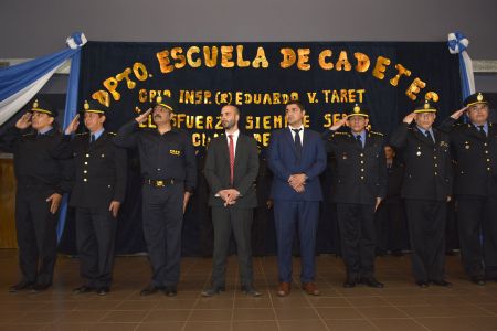 Se concretó ceremonia de traspaso de banderas en la Escuela de Cadetes de Policía