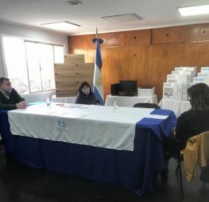 Educación recibió donación de insumos informáticos para las escuelas públicas provinciales