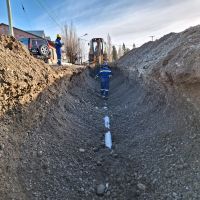 Servicios Públicos avanza con la ampliación de redes de cloaca en Piedra Buena