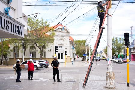 Alumnos de la Escuela Industrial N°6 realizan prácticas profesionalizantes en entes provinciales