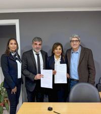 Educación firmó un convenio con el Municipio de Puerto San Julián para la mejora de edificios escolares