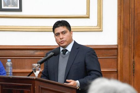 noticiaspuertosantacruz.com.ar - Imagen extraida de: https://noticias.santacruz.gob.ar/gestion/gobierno/item/32287-vidal-por-que-seguir-apostando-a-la-misma-receta-si-los-resultados-historicos-de-esta-provincia-siempre-fueron-negativos