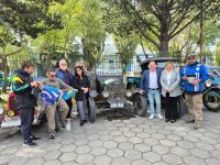 Autoridades Provinciales entregaron presente a los protagonistas de “Haydée: viaje al fin del mundo”