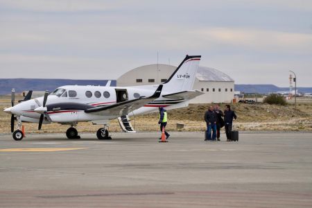 Intenso e inusual movimiento en el aeropuerto de Río Gallegos: llegan vuelos privados con CEOs petroleros para un acuerdo clave
