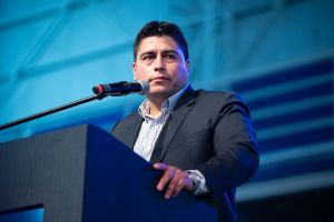 2 de Abril: Vidal anticipó que Santa Cruz firmará un acuerdo trascendental con YPF