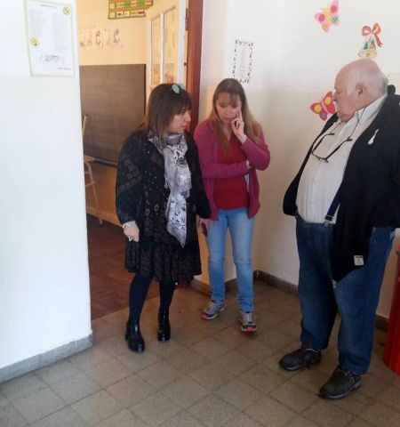 Velázquez visitó instituciones educativas de Piedra Buena y Puerto Santa Cruz