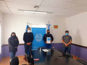 El Gobierno de Santa Cruz entregó matrículas a cooperativas caletenses