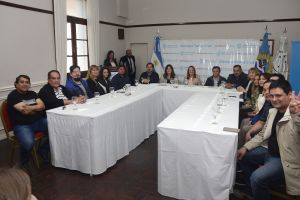 El Gobierno firmó quince nuevos convenios con municipios y organizaciones de la provincia