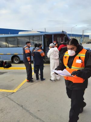 Articulan tareas para el traslado de trabajadores mineros