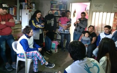 Encuentro de trabajo entre la Dirección de Juventud y jóvenes del barrio José Font