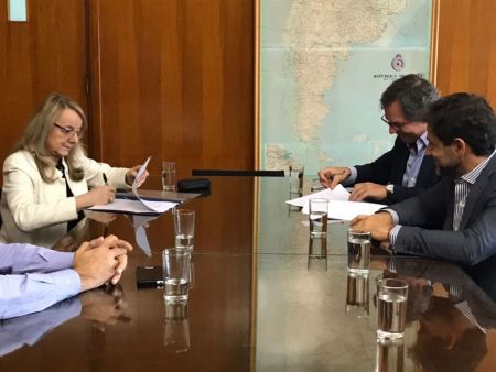 Alicia firmó ampliación del convenio de asistencia financiera por $350 millones