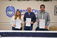 El CAP, Desarrollo Social y Vialidad Provincial firmaron convenio para fortalecer la recolección y distribución de leña en toda la provincia