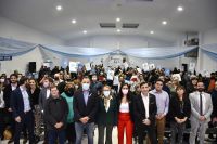 Alicia encabezó el acto de entrega de terrenos a vecinos y vecinas de Río Gallegos