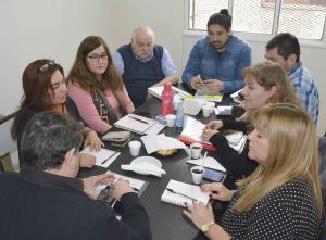 Analizaron la reorganización de secciones en Colegios Secundarios