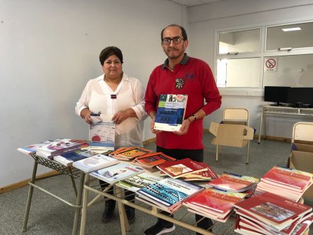 Se concretó la entrega de libros y presentaron una nueva tecnicatura en la Escuela Industrial Nº11