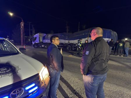 Control nocturno terminó con el secuestro de un camión con material de yacimientos