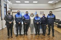 Alicia recibió a los efectivos que le salvaron la vida a un bebé