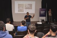 Trabajadores de Servicios Públicos se capacitan en sistemas de válvulas y control hidráulico