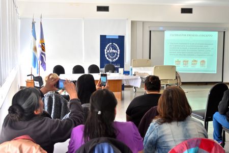 Realizaron capacitación para cuidadores de adultos mayores en Río Gallegos