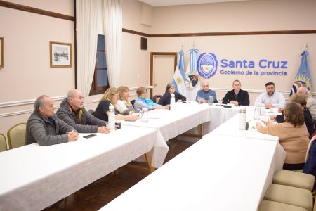 El Gobierno de Santa Cruz mantuvo una reunión de trabajo con representantes de Centros de Jubilados