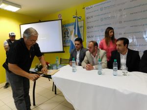 Repercusiones de la apertura de sobres para la construcción de tres importantes obras para Santa Cruz
