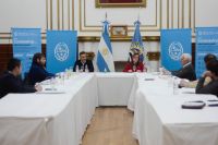 Alicia participó de la reunión del COE con representantes de los poderes legislativo y judicial