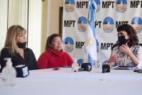Santa Cruz presentó la nueva línea de créditos &quot;Mujeres Producen&quot; en el municipio de Pico Truncado