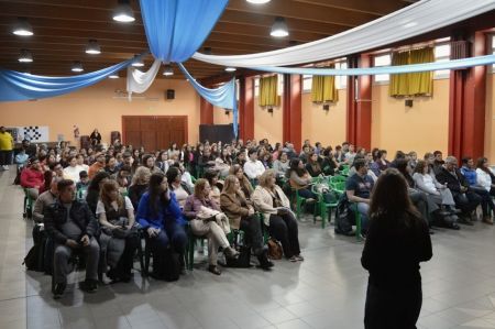 Jornada de trabajo en el SUM del Colegio Salesiano.