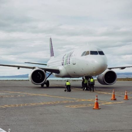 Sky reactivó la ruta internacional que une El Calafate, Santiago y San Pablo