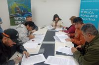 Educación concretó la firma de convenios vinculados al mantenimiento escolar