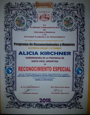 Reconocieron internacionalmente a Alicia Kirchner por su aporte a la cultura santacruceña