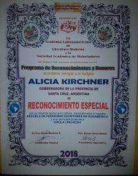 Reconocieron internacionalmente a Alicia Kirchner por su aporte a la cultura santacruceña
