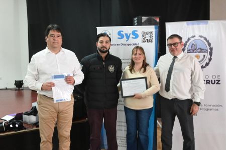 Distintas áreas de Seguridad se formaron para asistir a personas ciegas.