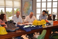 La Administración General de Vialidad Provincial firmó convenios con el Municipio de El Calafate y el Consejo Provincial de Educación